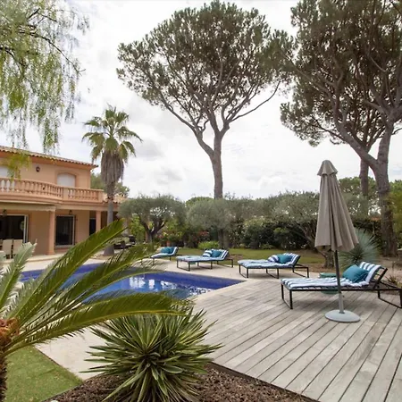 Σπίτι διακοπών Spacious House With Pool In Saint-raphael *